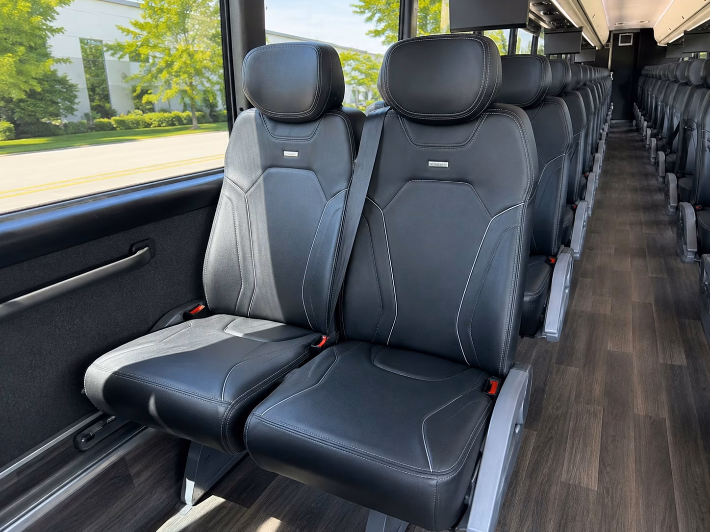 guest shuttle services between southfield wedding venues and hotels