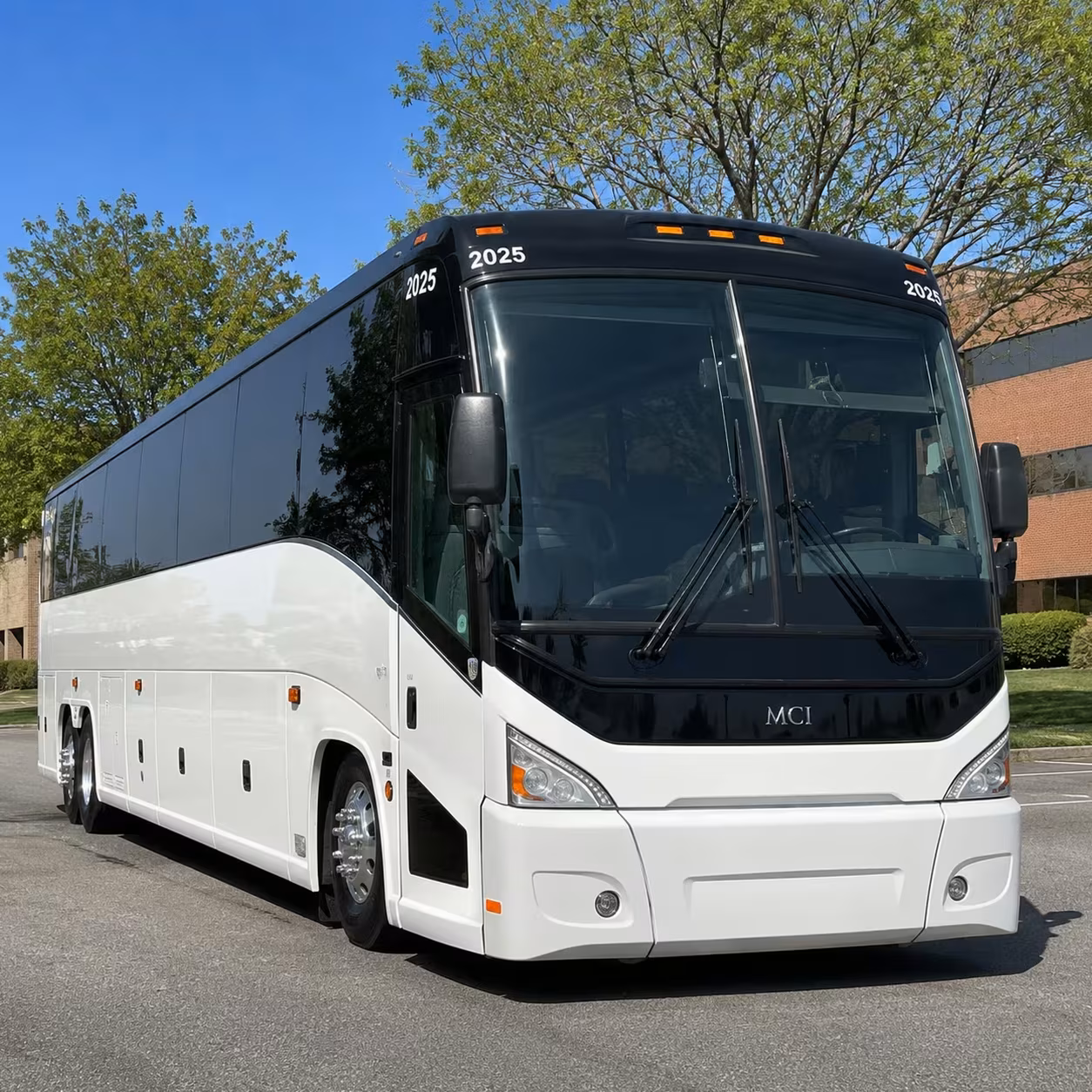southfield charter bus rentals to metro detroit museums and the zoo