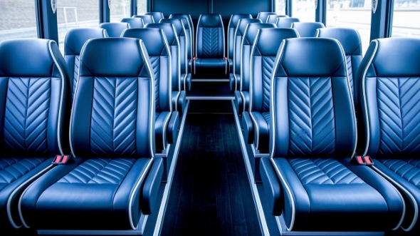 southfield 15 passenger minibus rental